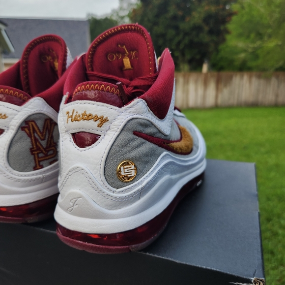 ITEM FOR SALE: Size 8.5 - Nike LeBron 7 MVP 2020  CONDITION: DEAD STOCK- Brand - Picture 10 of 15